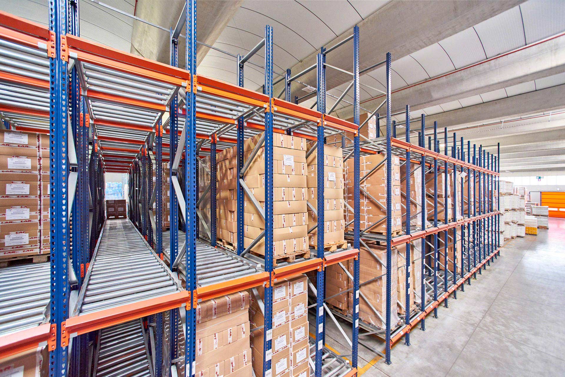 Understanding Gravity Flow Racks: What They Are And How They Work